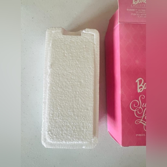 Barbie as the swan queen in swan lake ornament - Picture 11 of 12